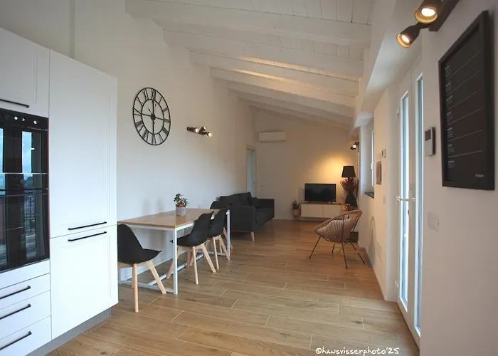 La Terrazza Sul Golfo * Montale (Liguria)